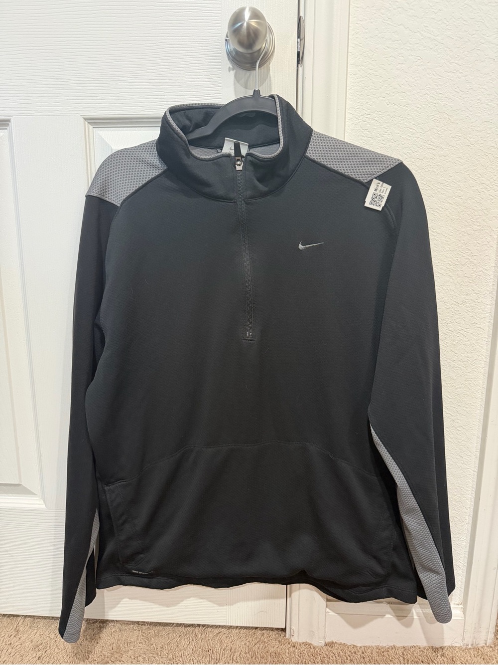 Nike Men’s Black & Gray Half-Zip Training Jacket